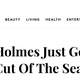 Illustration for article titled Selena Gomez Has Chopped It All Off, But Cara Did One Better and Went BALD!!!